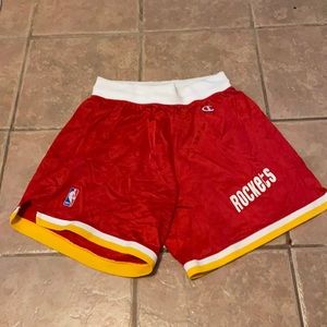 Vintage Houston Rockets shorts L